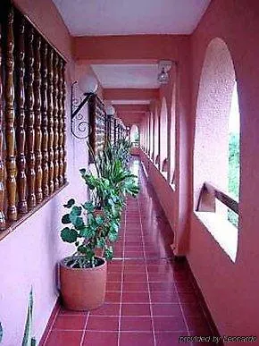 Suites Colonial Cozumel Hotel