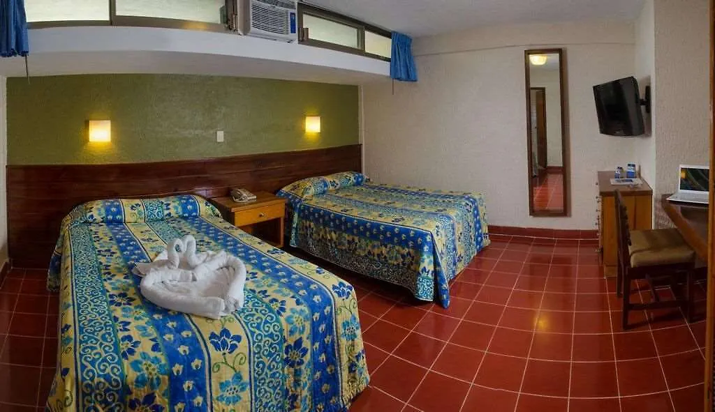 *** Hotel Suites Colonial Cozumel Mexico
